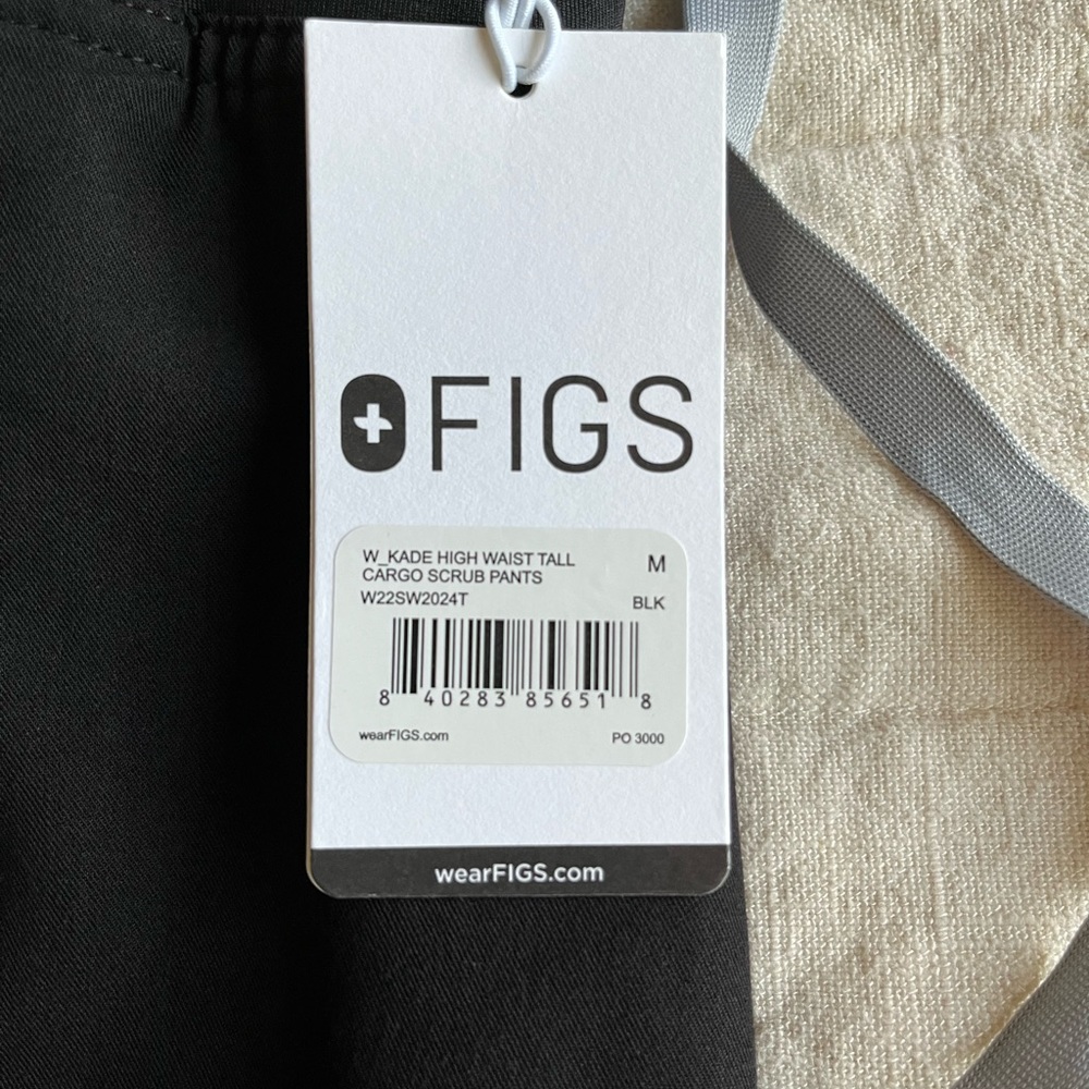 Figs medium tall black scrubs